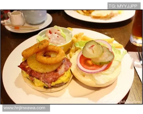 足球与汉堡的奇妙结合让你在赛场与美食中尽享快乐时光